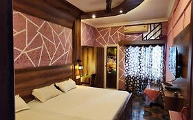 Hotel Sree Saravana Bhavana Lodge